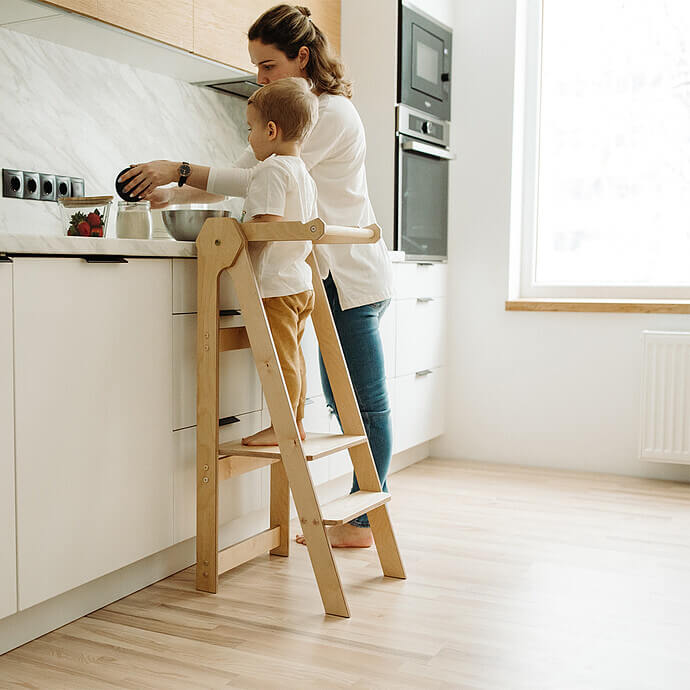 tour d'observation Montessori pliable pour la cuisine